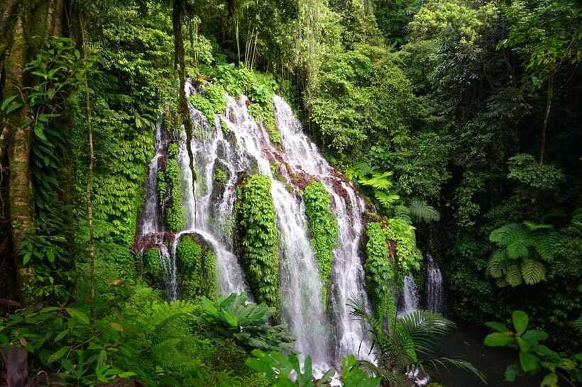 Munduk: Banyu Wana and Sekumpul Waterfall Trekking Tour - The twin lakes viewpoint depends on the weather