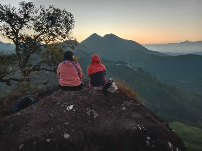Munnar: Half day Guided Trek - The views: mist, valleys, and changing weather