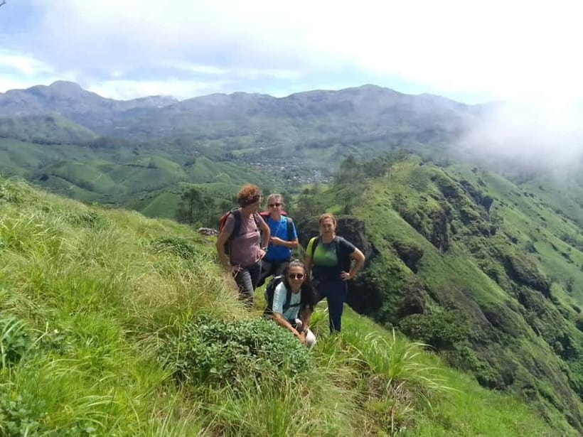 Munnar: Sunrise Trekking Adventure with Breakfast - The Sunrise Viewpoint and Munnar’s Changing Weather