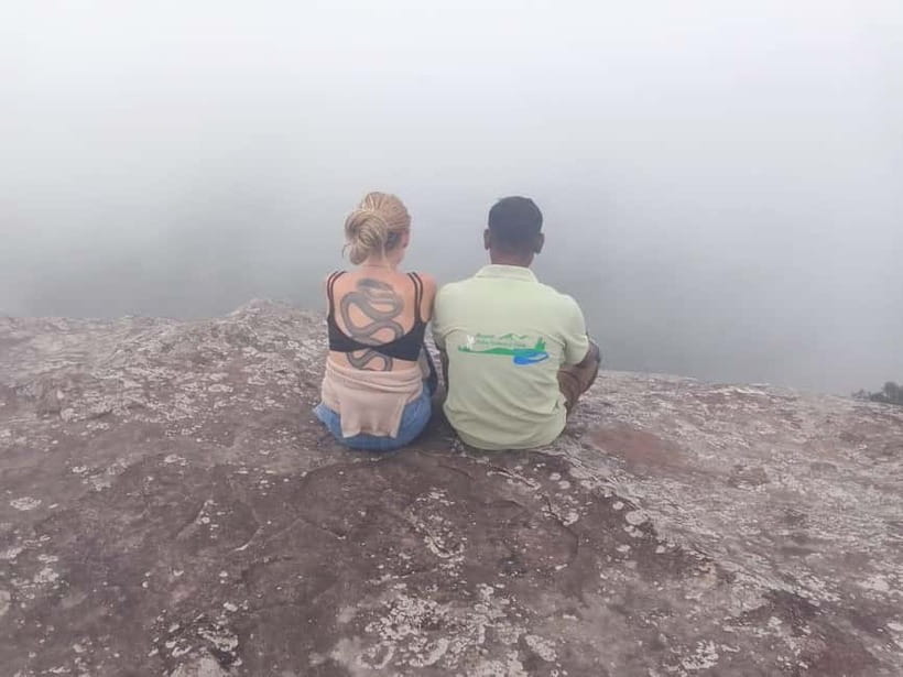 Munnar: Sunrise Trekking Adventure with Breakfast - The First Climb Through Tea Country