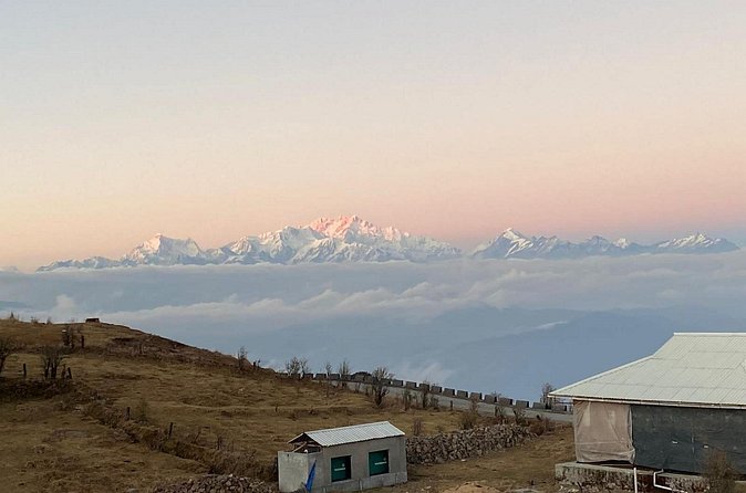 Mystic Darjeeling to Tonglu Day Trek - The descent to Chitrey