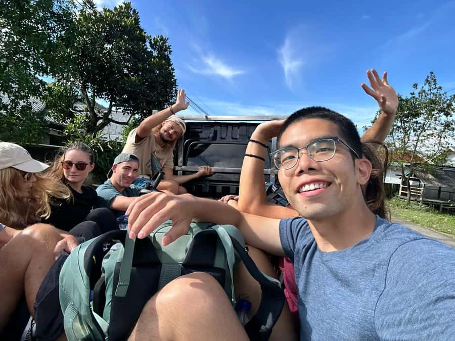 Oke Rinjani 2-Day Trek – Summit senaru Climb & Amazing Views - The forest descent to Senaru Village