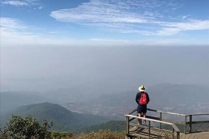 One day Doi Inthanon National Park & Trekking on Kew Mae Pan - Wachirathan Falls in 20 minutes