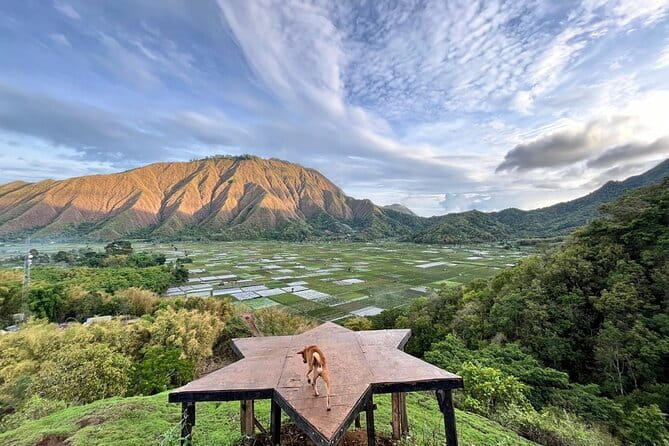 One Day Trek to Mount Rinjani - Food, Water, And The Basic Trekking Kit