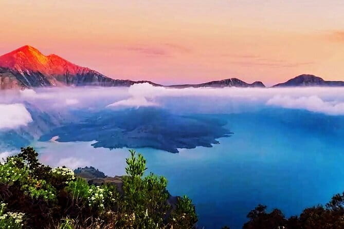 One Day Trek to Mount Rinjani - The Ethical Question About Porters