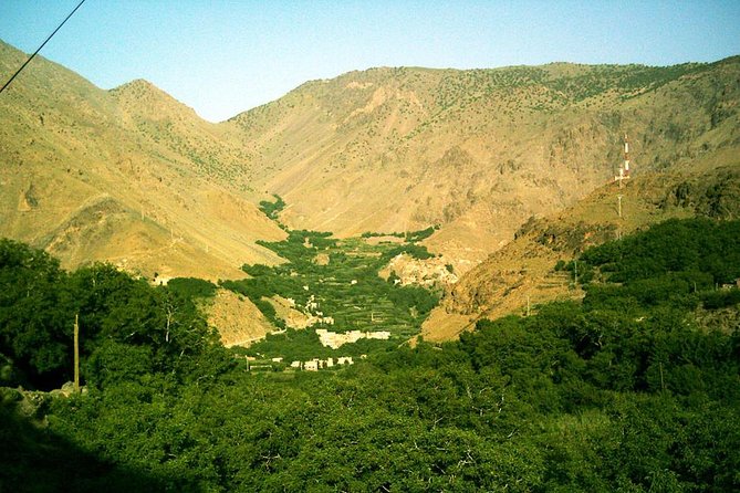 Ouirgane Trekking & Hiking from Ouirgane to Imlil – 4 Days - Day Two: Assaka Summit and the Tizgui Valley