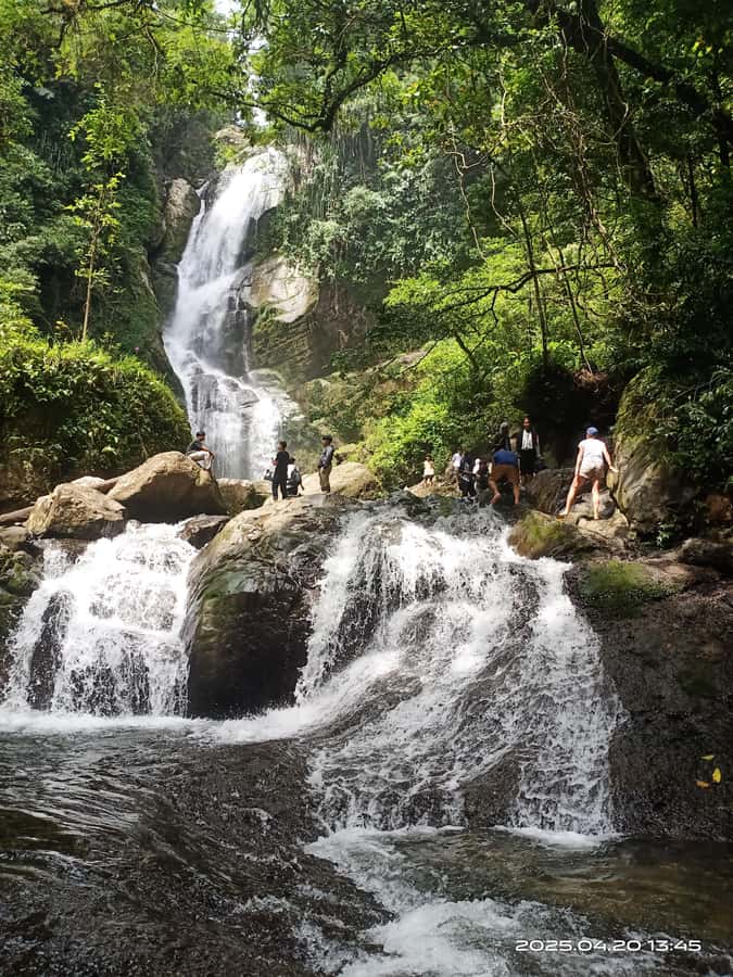Padang: Lubuk Hitam Waterfall Guided Trekking Tour - The 30-minute walk through the hills