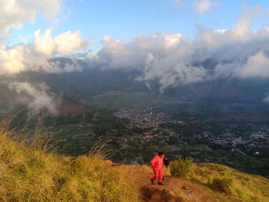 Pergasingan Hill Trek: Unveiling the Beauty of Sembalun - Sunrise Above Sembalun at About 6:00 AM