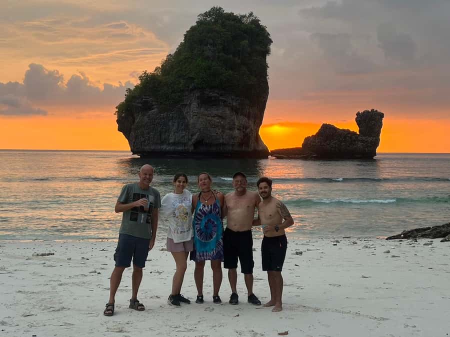 Phi Phi: Guided Jungle Trek & Night Swim with Plankton - The first viewpoints require a real climb