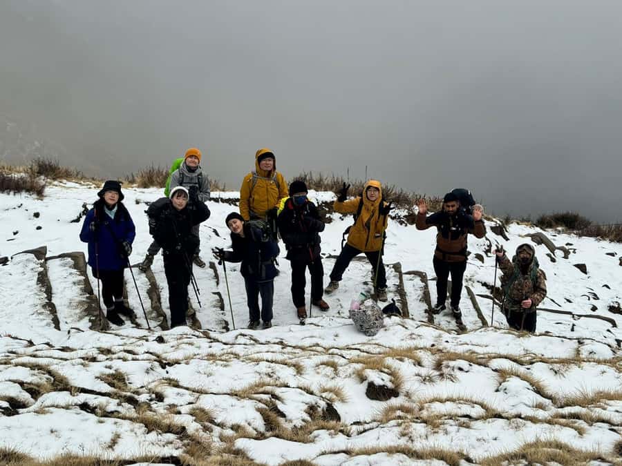 Pkr. Backpacker Group Dep.: 4 Day Mardi Himal Base Camp Trek - Day 3: The 4,500 Meter Base Camp Push