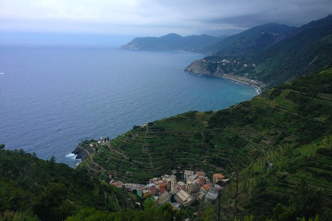 Private Cinque Terre Trek & Tour - Climbing above Riomaggiore and toward Groppo