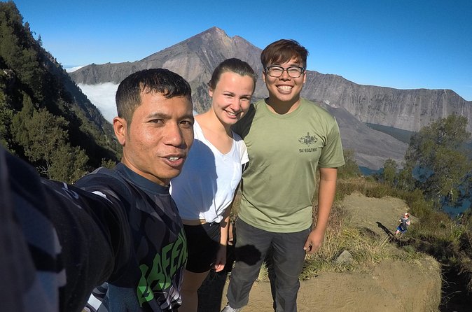Rinjani Trekking 1 day Trek To the rim via senaru 2,642m - The eco-friendly promise and tree planting
