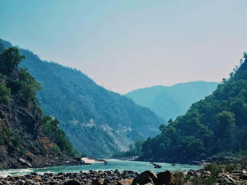Rishikesh: Neelkanth Mahadev Guided Trek - Reaching the temple and taking time to look around