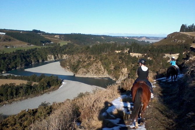 Rubicon Valley Horse Treks - 2 Hour River Trail Horse Trek - Getting comfortable in the saddle