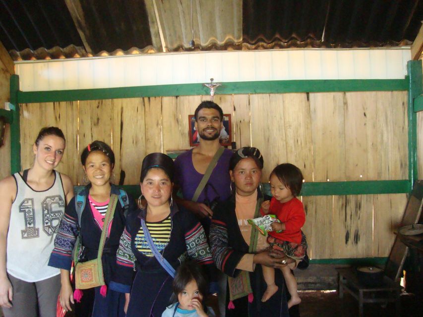 Sa Pa: 6-Hours Muong Hoa Valley Trek with Local Ethnic guide - Meeting Black Hmong and Dzay communities respectfully