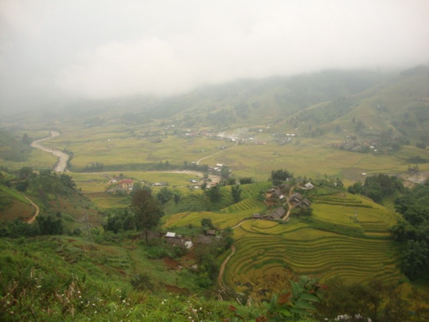 Sa Pa: 6-Hours Muong Hoa Valley Trek with Local Ethnic guide - Returning to Sa Pa by bus