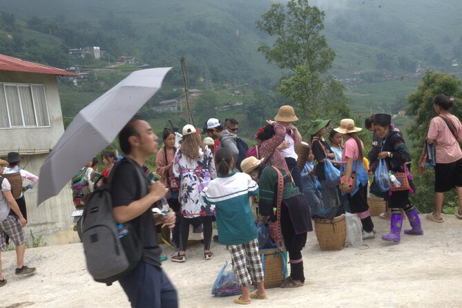 Sa Pa Full Day Trekking Tour - The return bus to Sapa