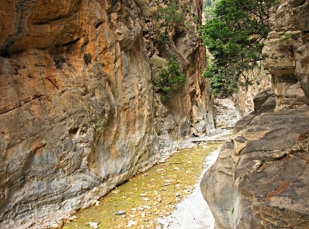 Samaria Gorge Trek: Full-Day Excursion from Heraklion with Guide - Key points to know before booking
