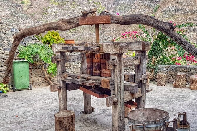 Santo Antão: Day Trip by Car or Trek - Ponta do Sol and the fishing port