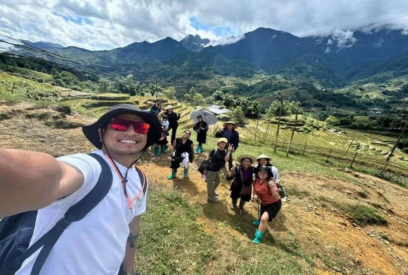 SAPA: 2-DAY 1-NIGHT TREKKING & CULTURE WITH HMONG GUIDE LINH - Day 1: Sapa Church to Y Linh Ho and Lao Chai