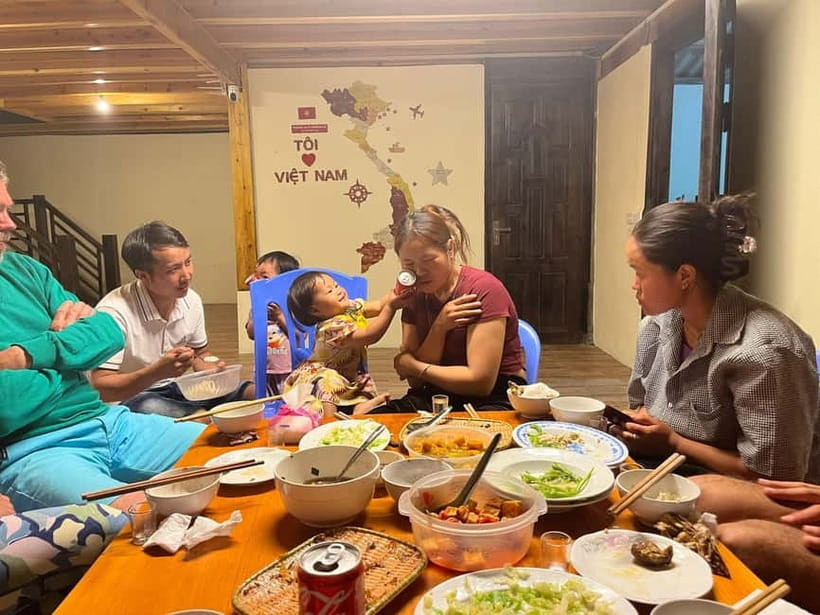 Sapa: 2-Day Local Guided Valley Trek with Night Homestay - Day two: Red Dao villages, bamboo, and the Muong Hoa Valley