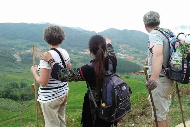Sapa : 2-Day Trek & Heartwarming Homestay with an Ethnic Family - The guides make the cultural side work