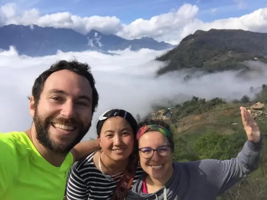SAPA 2 Day trekking & 1 night Homestay with LOCAL PEOPLE - Lunch with a local family near Hang Da