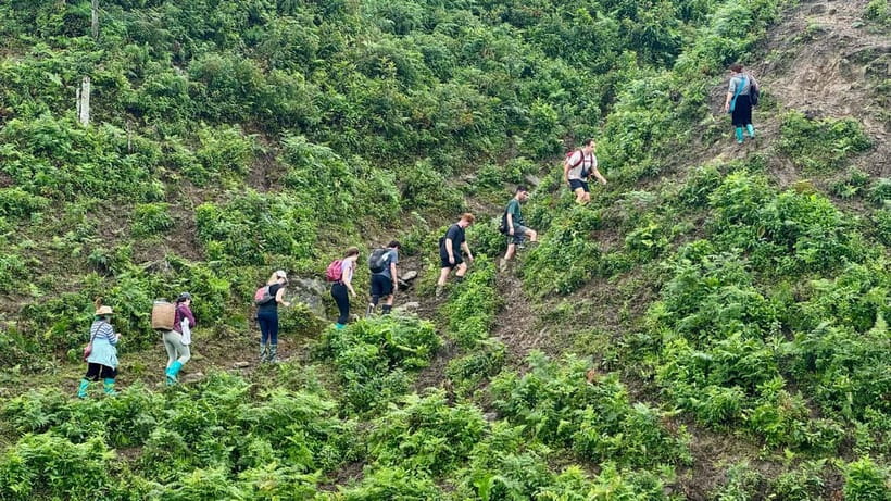 Sapa 2-Day Trekking Tour – Explore Villages & Scenic Trails - Day one: From Sapa Town into Muong Hoa Valley