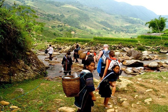 Sapa 3 Days 2 Nights Trekking Tour From Hanoi (2 Nights in Hotel) - The six-hour journey from Hanoi to Sapa