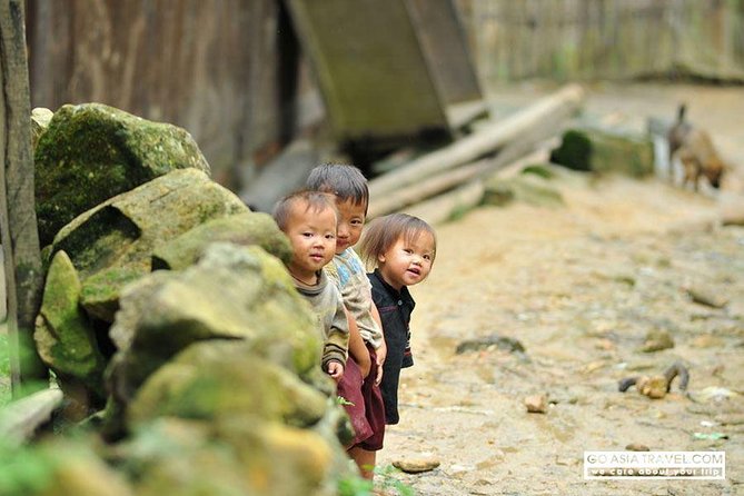 Sapa - Bac Ha Trek Tour - Night Train & Bus & Homestay overnight - Cat Cat Village and the first walk
