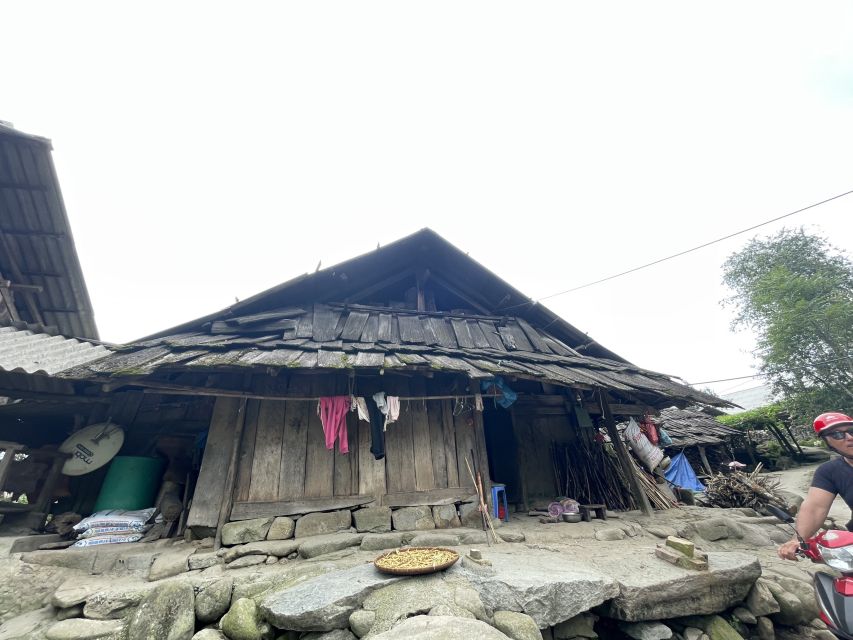 Sapa: Private Muong Hoa Valley and Homestay Trekking 2-Day - What a night at the Giay homestay means