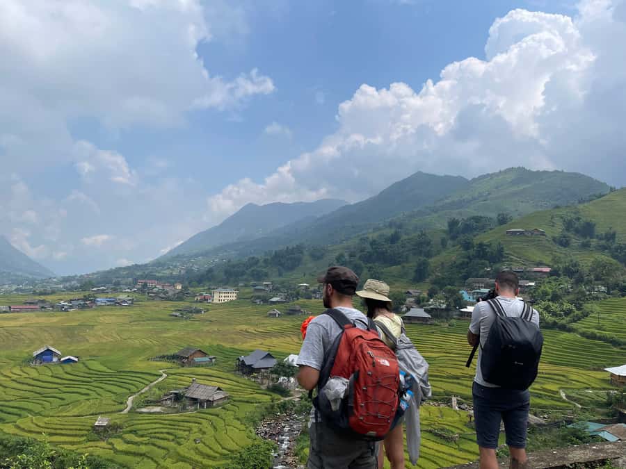 Sapa: Private The Most Beautiful Terraced Fields Trekking - What the private guide adds