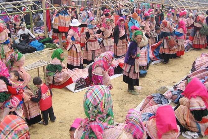 Sapa Trek Tours -2D1N Stay At 3*** -TRANSFER BY SLEEPING BUS - Who should book this Sapa experience