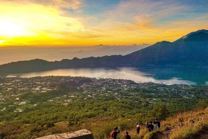 Sharing Mount Batur Sunrise Trekking And Natural Hot Spring - Sunrise breakfast near Mount Batur’s summit
