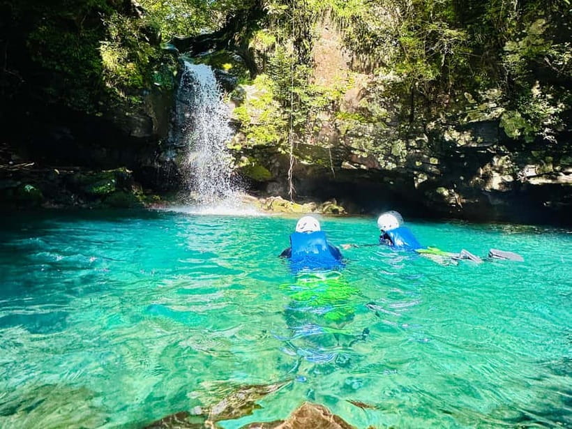 Shizuoka : Mt Fuji Secret Canyon River Trekking - Entering the lava canyon and clear pools