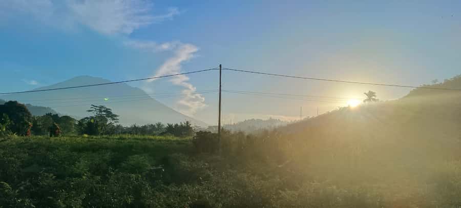 Sidemen rice terraces trek and local village walk - Weather, clothing, and the muddy reality