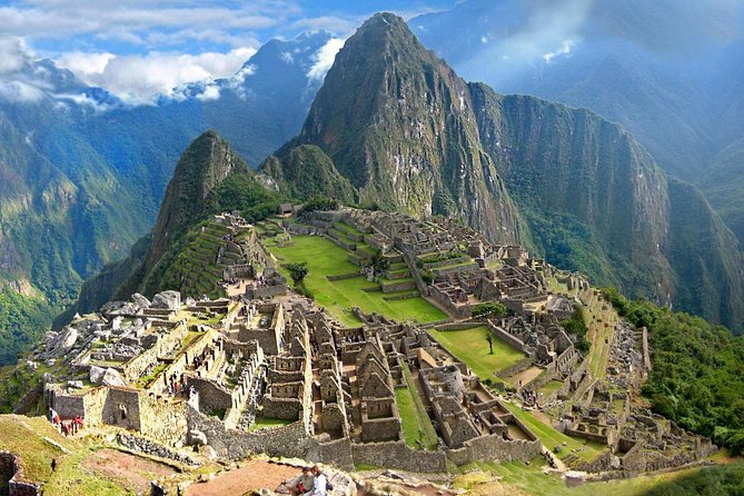 Small Group: 4-Day Inca Trail Trek to Machu Picchu - Day Three: Runkurakay, Sayacmarca, and Wiñayhuayna