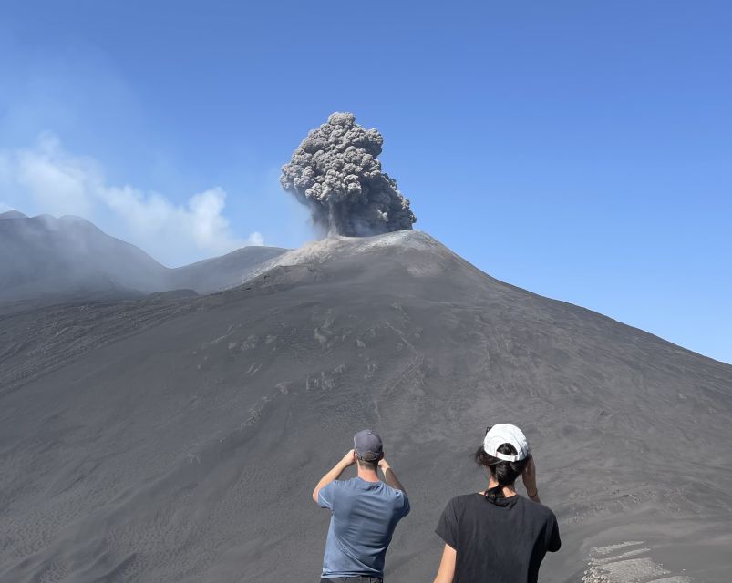 Special trekking on the most authentic and wild side of Etna - The first walk near 2,900 meters