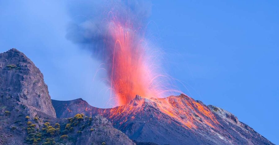 Stromboli: Sunset Trekking Tour - The first climb through Sentiero Paesistico