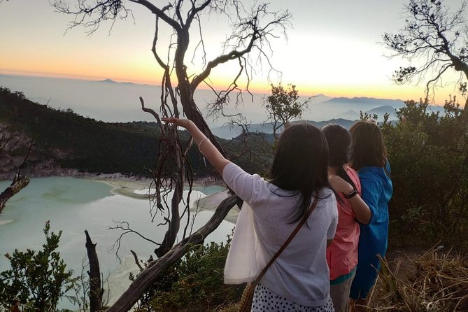 Sunrise Trekking At Sunan Ibu Kawah Putih - Ranca Upas and the deer stop