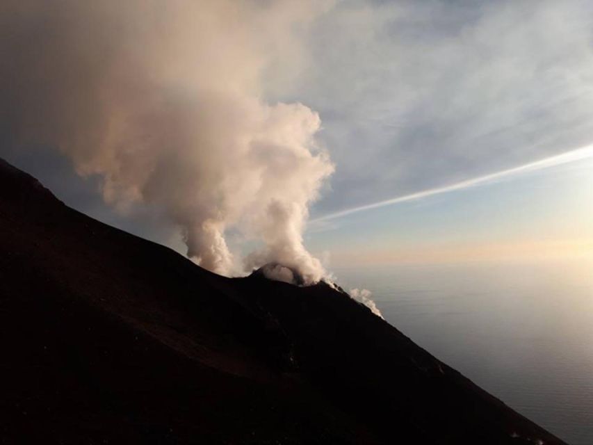 Sunset Trekking on vulcano Stromboli - Planning the overnight stay on Stromboli