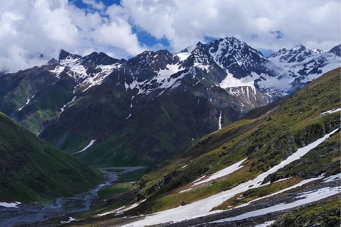 Tirath Expedition: Trek to the Tirath Hans Kund & Saketi Top(4280m) - The Climb Toward Tirath Hans Kund