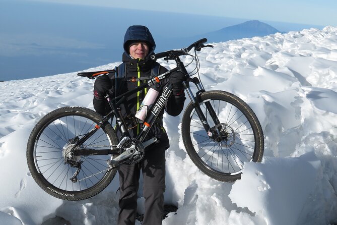 Top 6 Days Mt. Kilimanjaro Bike trek Tour by Marangu-Kilema Route - Day one: from Marangu Gate to Horombo Hut