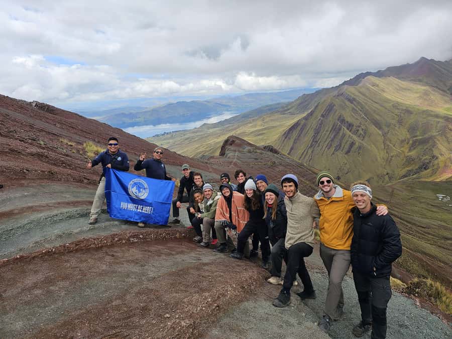 Tour Pallay Punchu Trek Full Day - One hour at the summit and photo stops