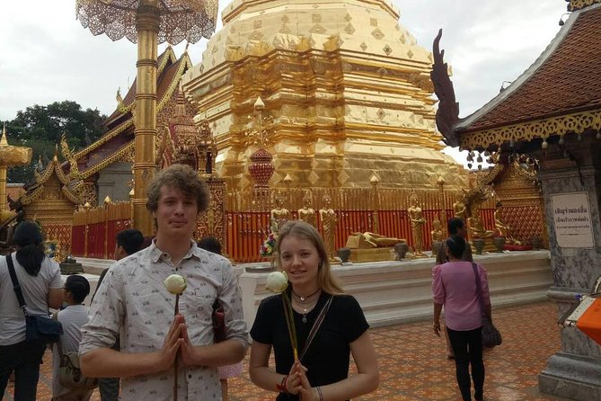 Trekking at the Monk Trail and Doi Suthep Temple Private Tour - Reaching Wat Phra That Doi Suthep