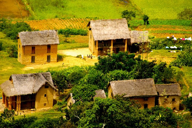 Trekking, Hiking And Tours Madagascar - From Fianarantsoa to Ambohimahamasina
