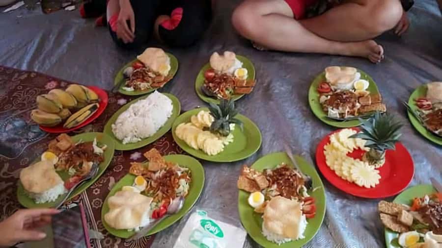 trekking mount rinjani summit join in group tour - The 3 a.m. summit push