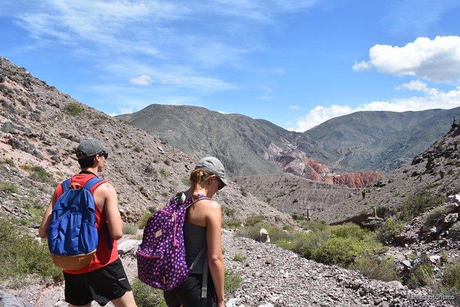 Trekking Purmamarca - Geological forms with time to look closely