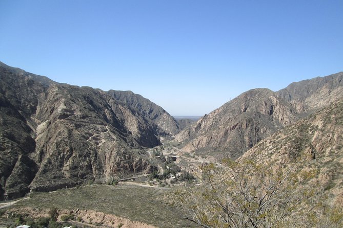 Trekking + Rapeles + Terma de Cacheuta ("Thermal Water Park") - A three-hour trek through Cacheuta