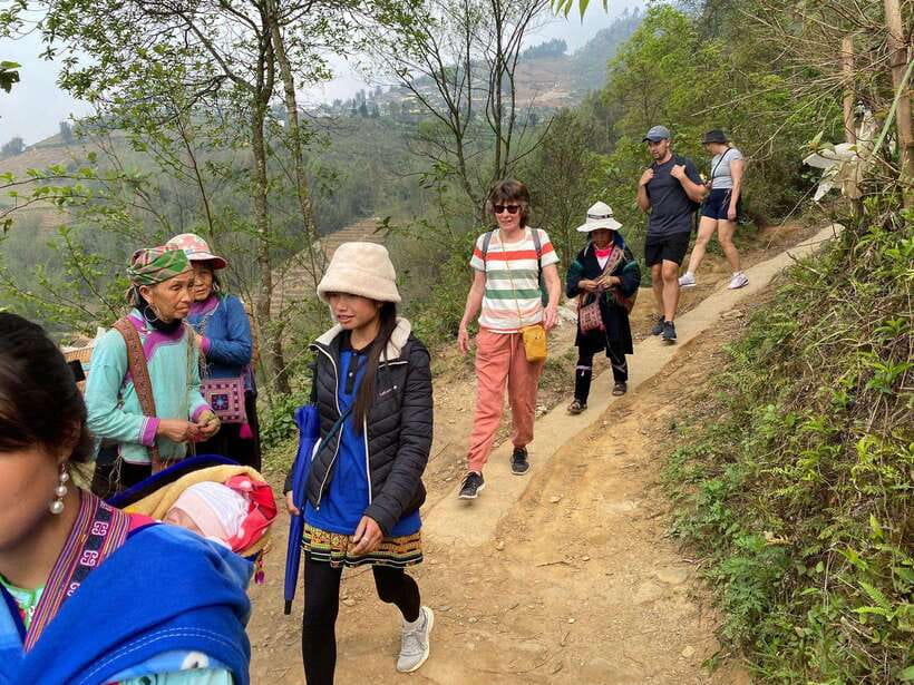 Trekking Sapa 1 Day With Local Guide, Terraced Rice Fields - Lao Chai And The Black Hmong Community